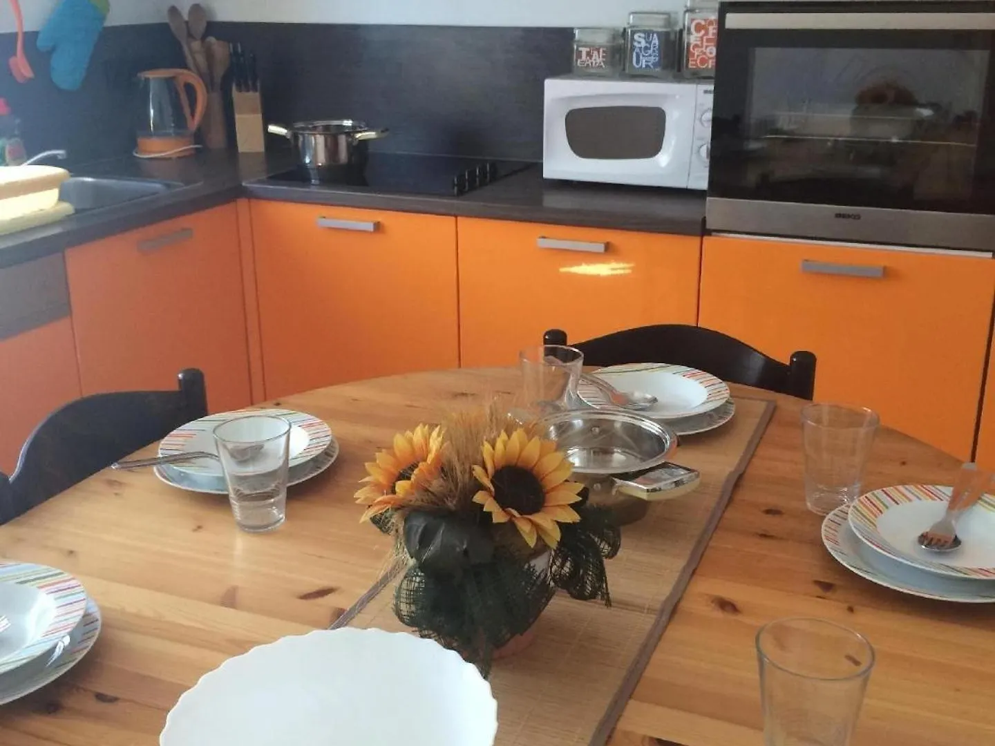 Appartement Mit Zwei Terrassen Mit Meerblick Karpinjan